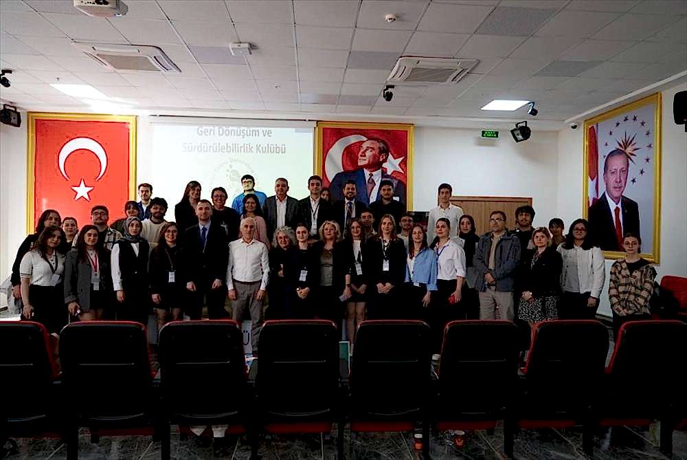 7. Geri Dönüşüm ve Sürdürülebilirlik Günleri Bakı Üniversitesi’nde Gerçekleştirildi